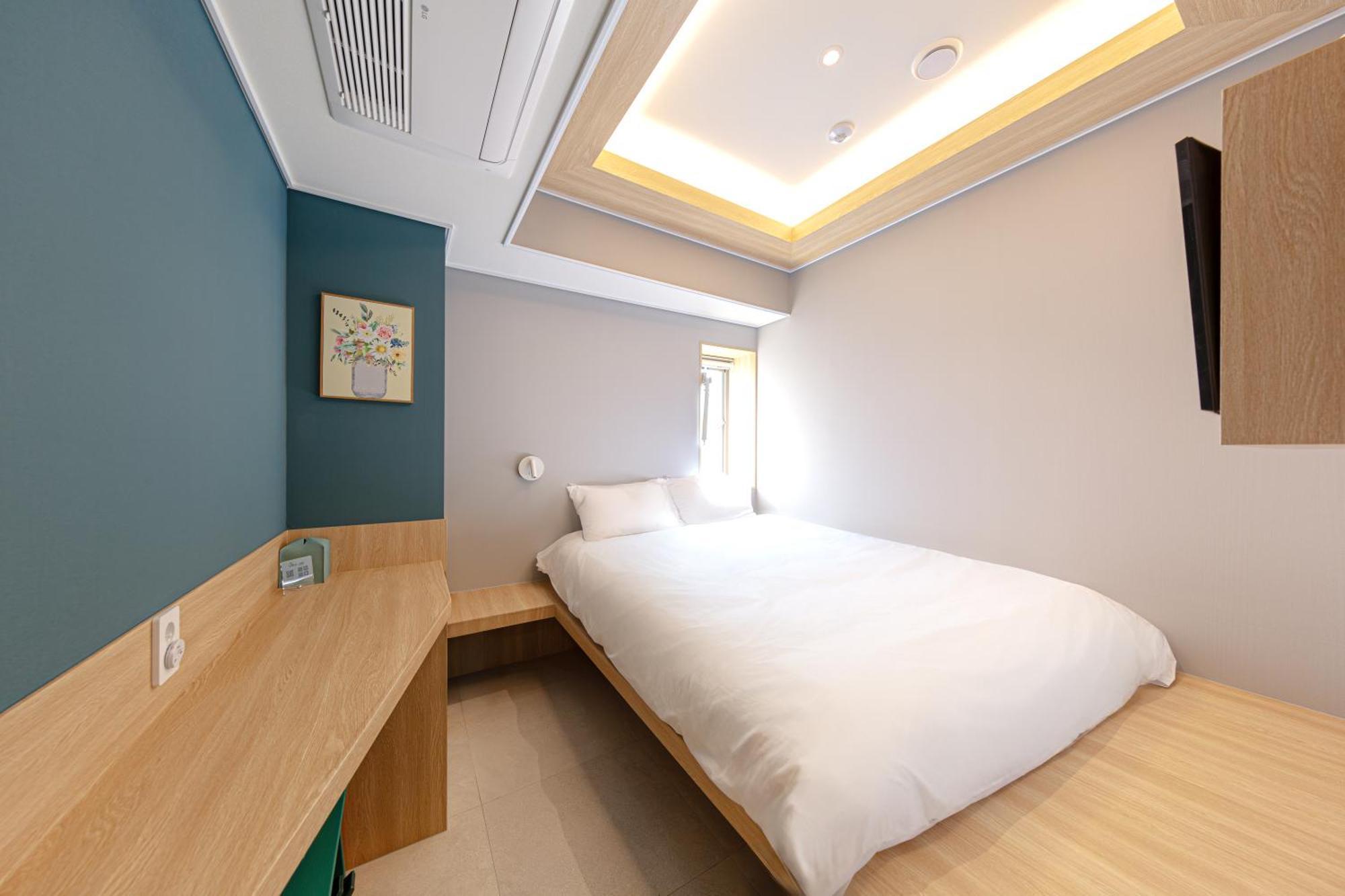 Uhoostay Myeongdong Guesthouse โซล ภายนอก รูปภาพ